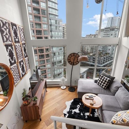 Rare Find Loft With Full Kitchen At Heart Of Downtown Apartment Ванкувър Екстериор снимка